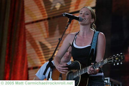 55655270mc019_farmaid.jpg