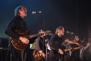 55812595MC04_arcadefire.jpg
