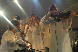 MC023_spree.jpg MC023_spree.jpg