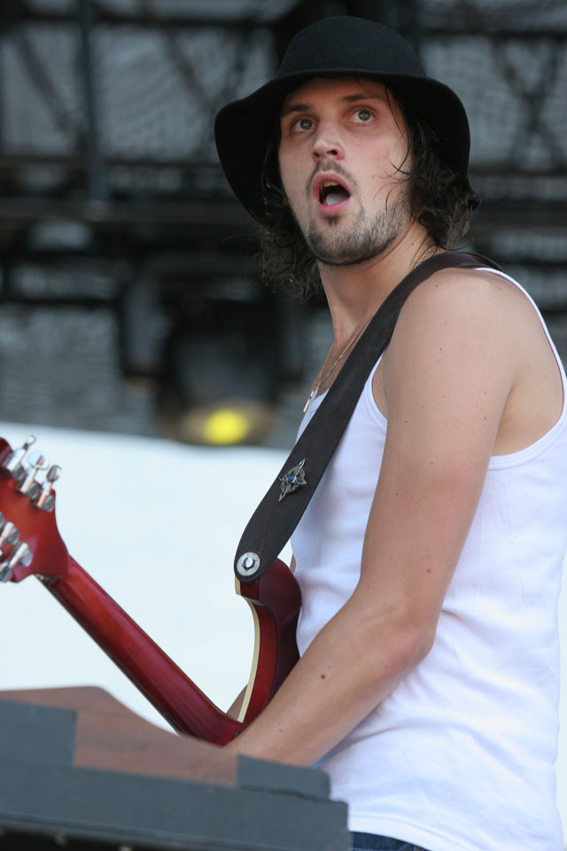 53257528MC0077_lolla2.jpg
