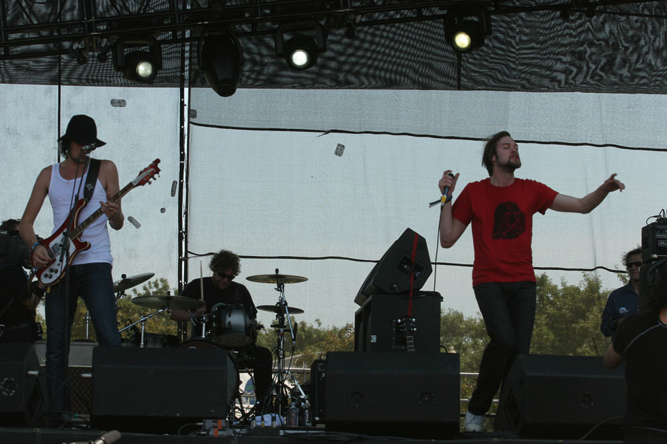 53257528MC0086_lolla2.jpg