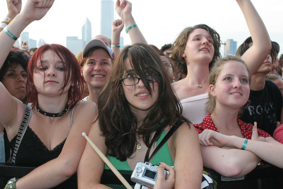 53259152MC0127_lolla1.jpg