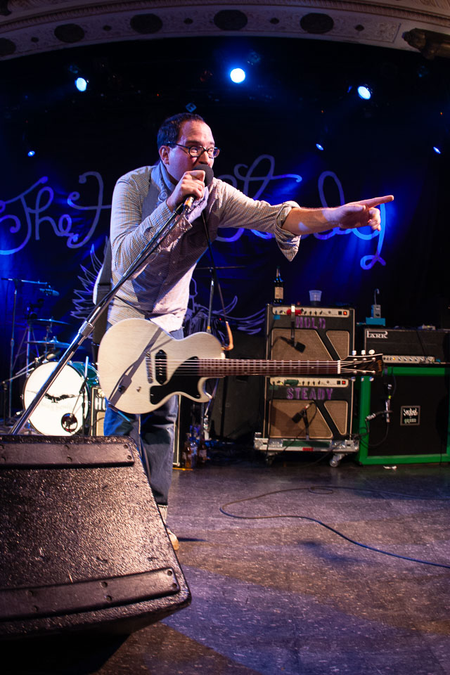 holdsteady05.jpg