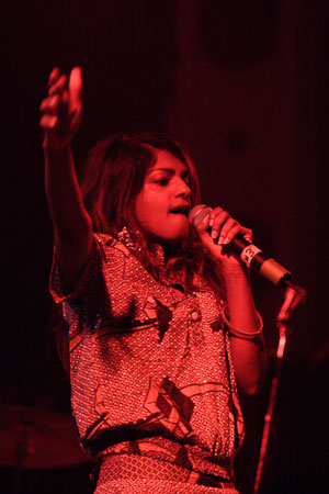 52826312MC04_mia.jpg