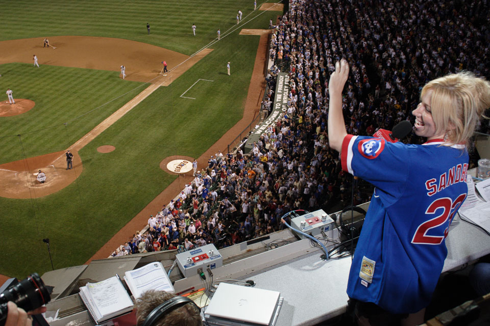 53253912MC013_cubsgibson.jpg