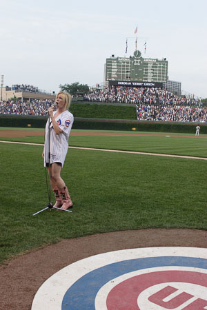 53253912MC005_cubsgibson.jpg 53253912MC005_cubsgibson.jpg