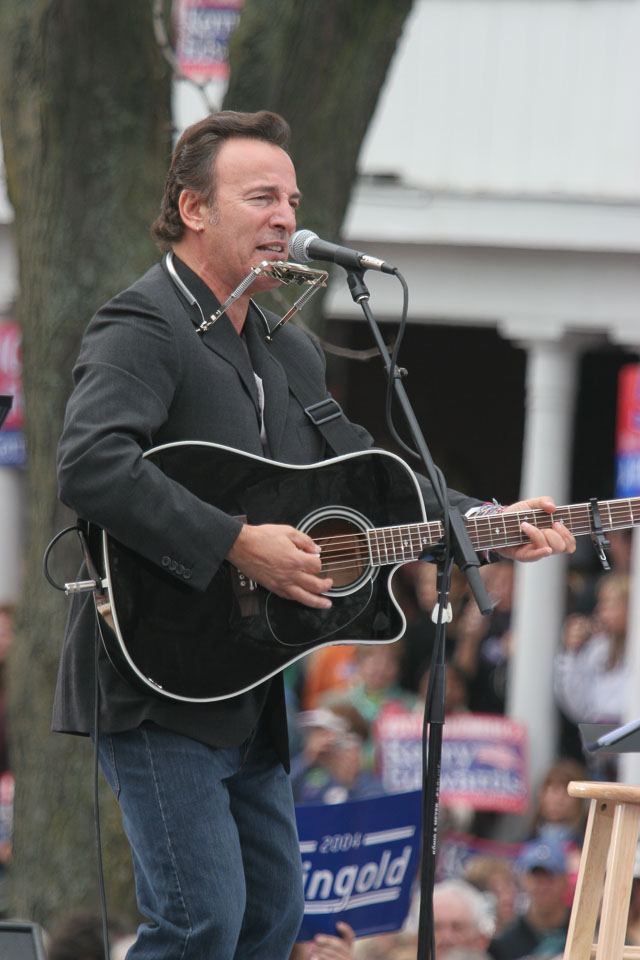 51596651MC20_kerrybrucewi.jpg