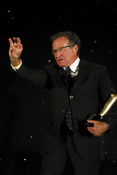 51075048MC036_robinwilliams.jpg