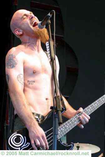 qotsa2.jpg